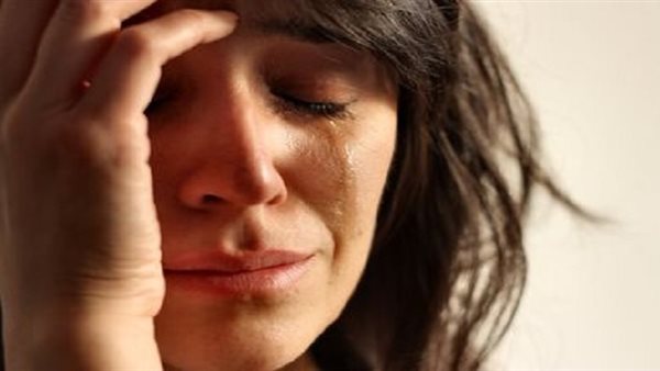 بمساعدة صديقتها الشيطانة.. وقائع اغتصاب 4 شبان لفتاة بعد درس خصوصي