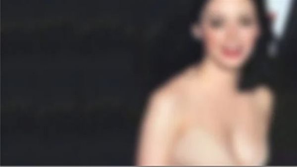 اُغتُصبت مرتين .. نجمة شهيرة تتهم منتجًا ومخرجًا بالاعتداء عليها