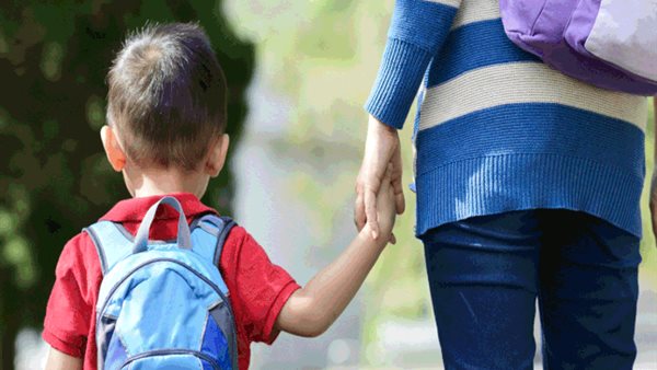 بشرى لأولياء الأمور.. قرار حاسم حول مصاريف الباص وهذه عقوبة المدارس المخالفة