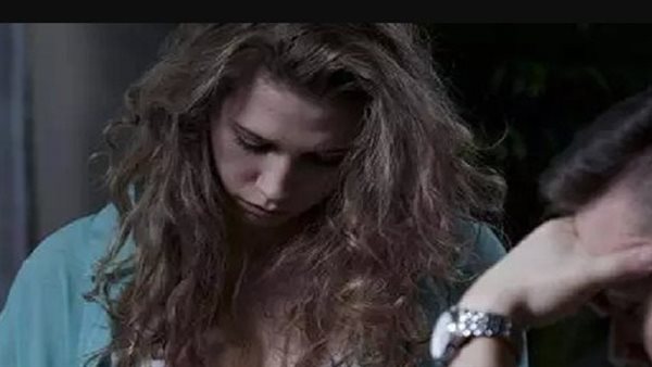 صاحبة الـ 18 سنة خانت زوجها والسبب صادم