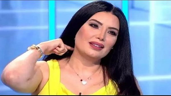 «الموت عندي أهون من الحجاب ومفيش فرق بينه وبين البكيني».. تصريحات نارية للفنانين عن رأيهم في الحجاب