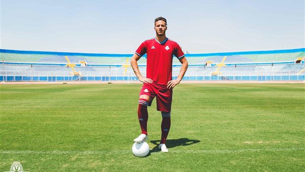 رقم خيالي..بالمستندات القيمة الحقيقية لانتقال رمضان صبحي إلى بيراميدز