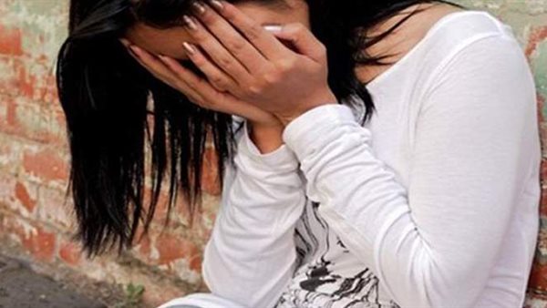 اكتشفت الأمر بالصدفة.. مفاجآت مثيرة في تزويج فتاة دون علمها بأسيوط