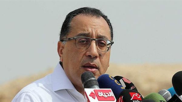 مدبولي يحسم الجدل حول هدم العقارات المأهولة بالسكان 