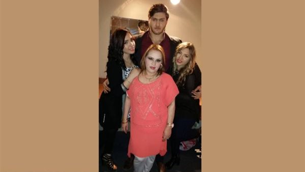 نادية العراقية ترد على المشككين في نسب أولادها | فيديو 