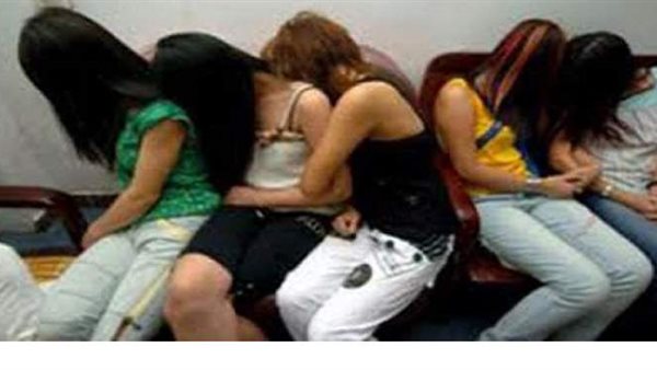 في المناسبات باخد ١٠٠٠ جنيه في الساعة.. اعترافات صادمة لقوادة مصر القديمة 