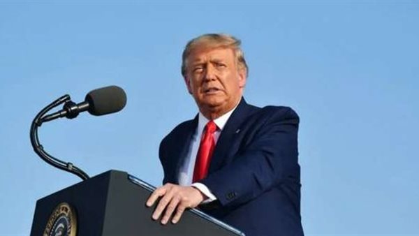 مستشار الرئيس للصحة: أعراض إصابة ترامب بكورونا بسيطة.. ولم يحتاج إلى «تنفس صناعي» | فيديو