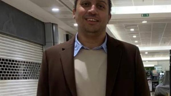 الروائى محمد مشرف يطرح روايته الخيالية 