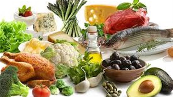 خبير تغذية يوجه نصائح لحفظ الأطعمة في الثلاجات ويُحذر من عادات تُضعف المناعة | فيديو 