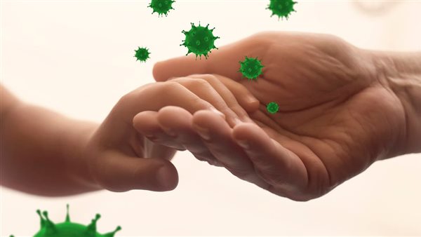 رئيس لجنة كورونا: «الفيروس ليس له أقدام».. ينتشر عن طريق الاختلاط بين الناس | فيديو