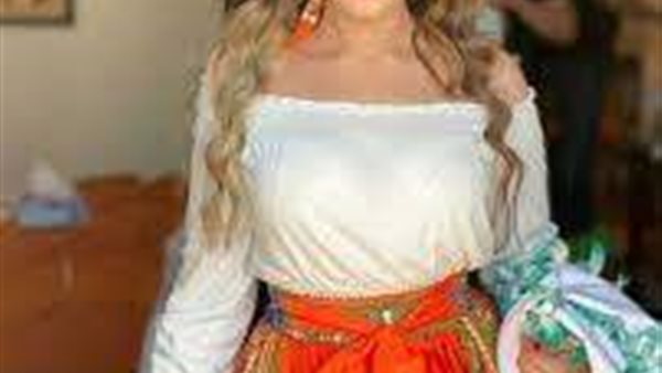 بلاغ للنائب العام ضد مذيعة شهيرة بسبب مقاطع فيديو إباحية