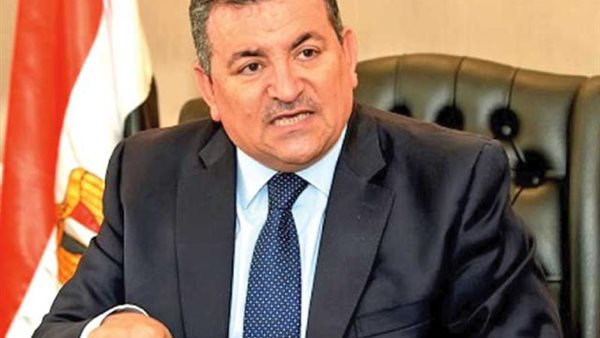 ترك 11 اختصاصا ويتدخل في مهام «القومي للمرأة»..أحمد موسى يهاجم وزير الإعلام  | فيديو