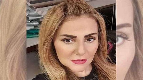 رانيا محمود ياسين تكشف مفاجأة في واقعتي نجلاء فتحي وابنة رجاء الجداوي في عزاء والدها