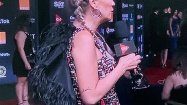 اطلالة عجيبة لشيرين رضا في مهرجان الجونة | صور