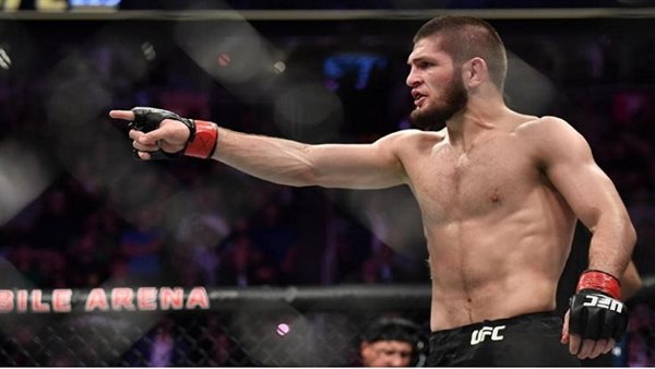 حكاية أسطورة المصارعة المسلم الذي لم يهزم أبدًا وسر اعتزاله