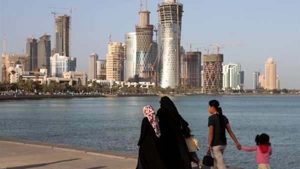 فضيحة لنظام تميم.. تقرير يكشف عاملات المنازل بقطر يتعرضن لانتهاكات جسدية جسيمة