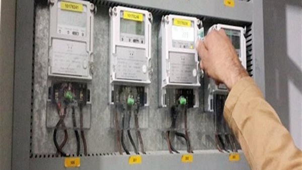 قرار عاجل من وزير الكهرباء بشأن العدادات 