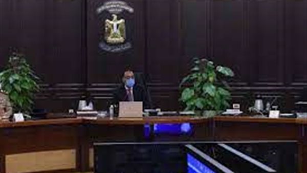 عرض مواعيد غلق المحلات العامة الجديدة علي مجلس الوزراء تمهيدا لتطبيقها 