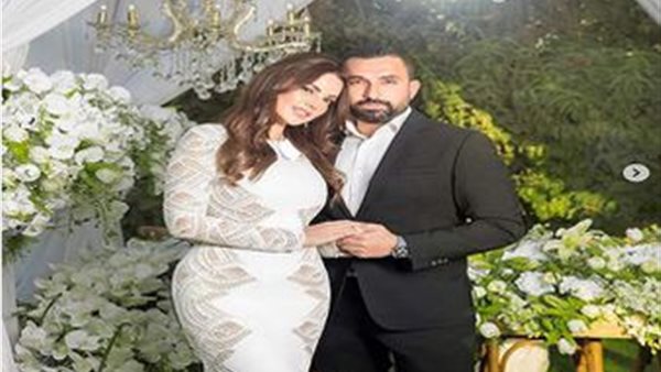 نائبة سابقة في تونس تهاجم درة: زواجك أذل المرأة التونسية 