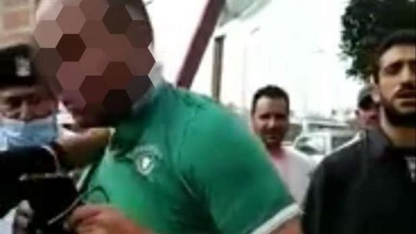 الفتاة شاهدته أثناء ارتكاب فعله الفاضح وصرخت..تطور جديد في قضية دكتور العادة السرية