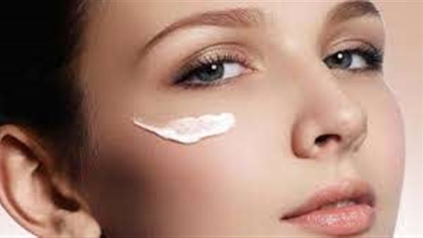 استشاري يٌحذر من وضع الكريمات التي تحتوي على كورتيزون على البشرة | فيديو