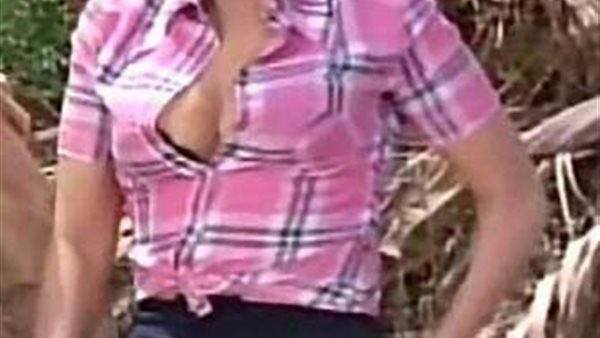 لزق في جسمي.. سهير رمزي و4 فنانات يروين تفاصيل صادمة عن لحظة تعرضهن للتحرش | فيديو