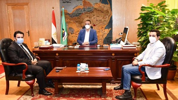 النائب أحمد سمير زكريا يلتقى محافظ الفيوم لبحث أجندته التشريعية بمجلس الشيوخ