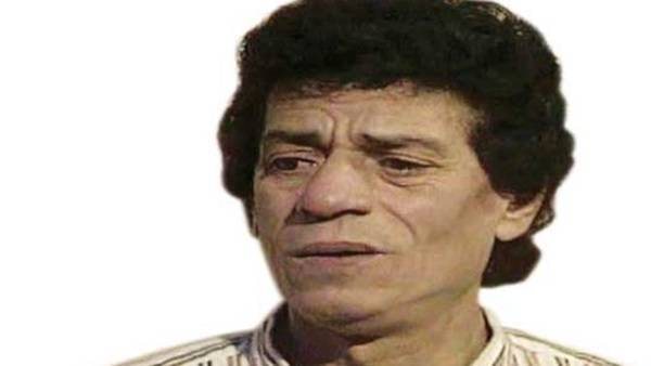 ترك الهندسة بسبب حبه للفن فمات متسولًا.. حكاية فنان شهير تنكرت منه 