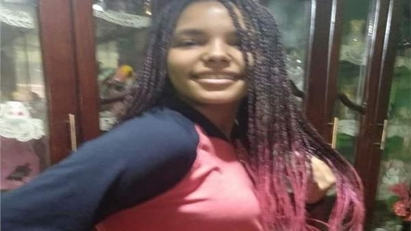 شعرها فوشيا.. إدارة جنوب الجيزة التعليمية تكشف التفاصيل الحقيقية لواقعة 