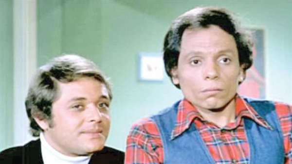 التفاصيل الكاملة حول خلاف محمود عبدالعزيز وعادل إمام بسبب 