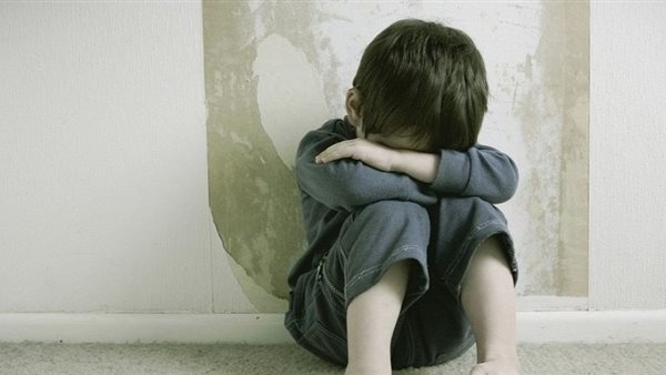 مياه الأمطار تفك لغز جريمة منذ 4 سنوات .. تفاصيل صادمة عن مقتل طفل معاق بعد اغتصابه