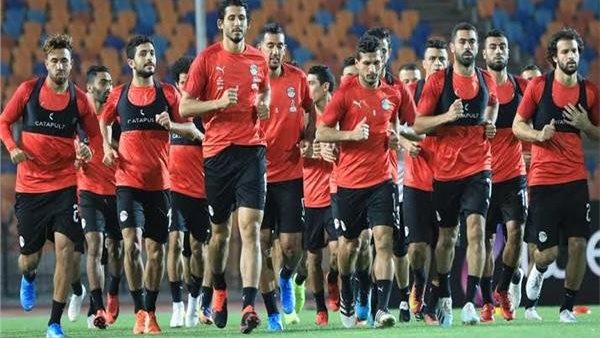 إصابة صلاح بكورونا تربك البدري..موعد مباراة مصر وتوجو والقنوات الناقلة 