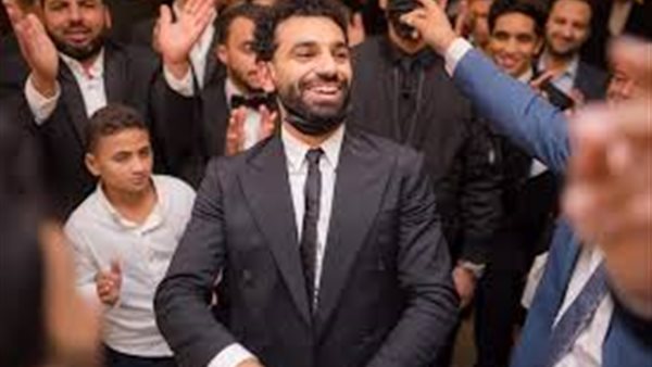 حزين لفبركة تصريحاته.. عمدة نجريج يكشف مفاجآت جديدة عن فرح شقيق صلاح | فيديو