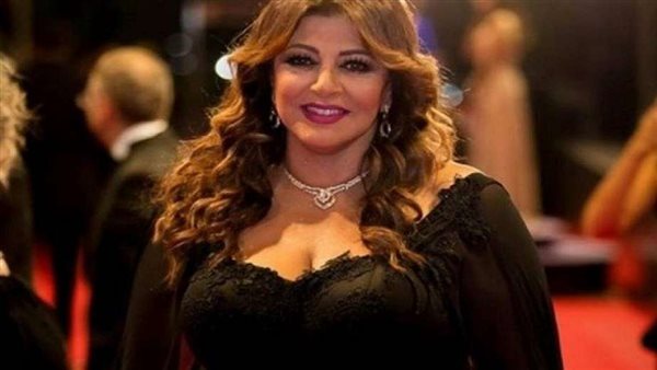 على متن يخت .. هالة صدقي تشعل السوشيال ميديا بصورة | شاهد