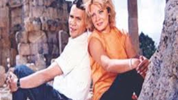 تفاصيل مثيرة وكواليس تنشر لأول مرة .. حينما فقدت نادية لطفي الوعي بعدما صفعها عبد الحليم حافظ | فيديو