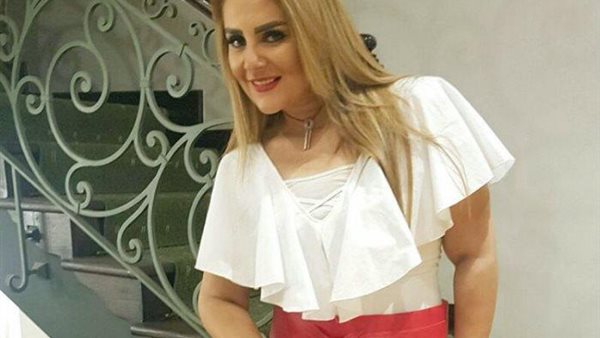 رانيا محمود ياسين تطلب من الجمهور الدعاء لها