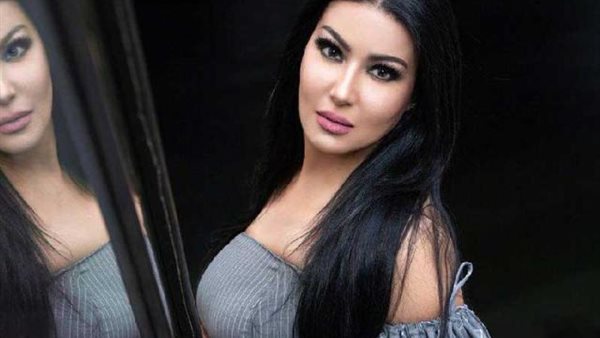 بفستان مثير .. سمية الخشاب تخطف الأنظار على إنستجرام | شاهد