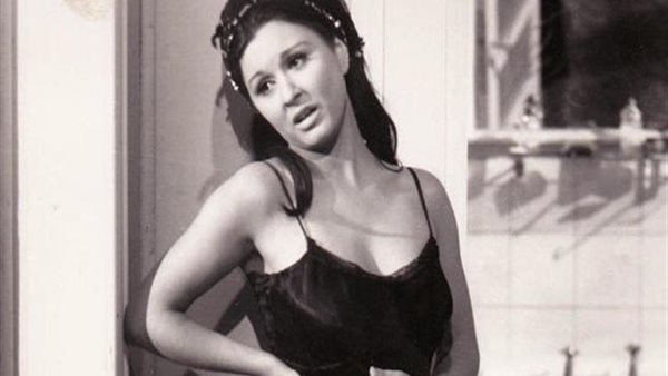 علامات على جسدها تحل اللغز الذى حير الجميع .. فنان شهير يفجر مفاجأة عن وفاة سعاد حسني