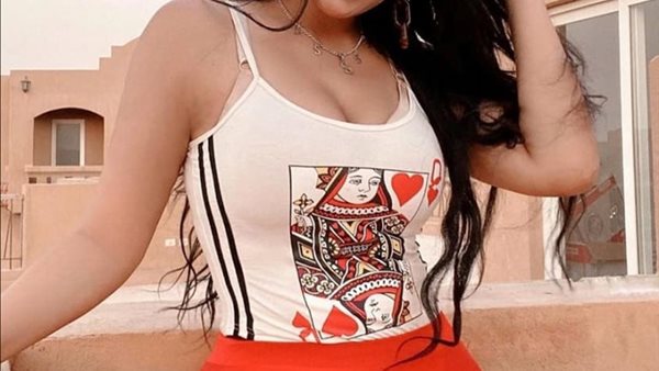 بعد الإفراج عنها .. 20 صورة مثيرة لسلمى الشيمي لم تراها من قبل | شاهد