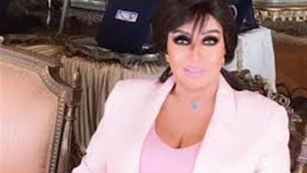 ادعوا لها.. ظهور صادم لفيفي عبده بعد أزمتها الصحية | شاهد