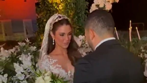 لأول مرة.. سر بكاء درة أثناء رقصها مع زوجها في حفل زفافها | فيديو 