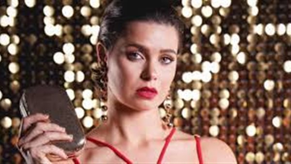 ظهرت عارية .. أول تعليق من يسرا اللوزي على صورها المثيرة للجدل | شاهد