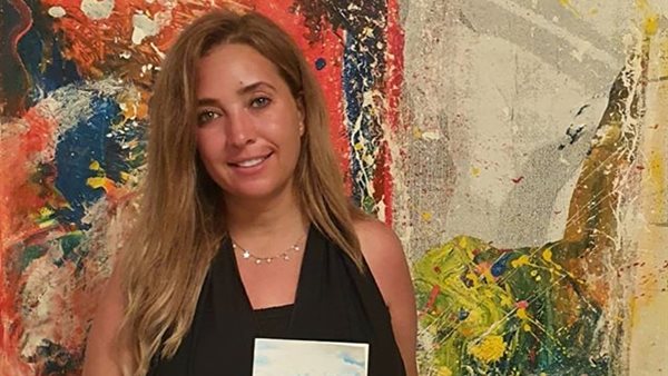 الشاعرة سالى روحي تعلن إطلاق كتابها الثاني THERE بمكتبات العالم