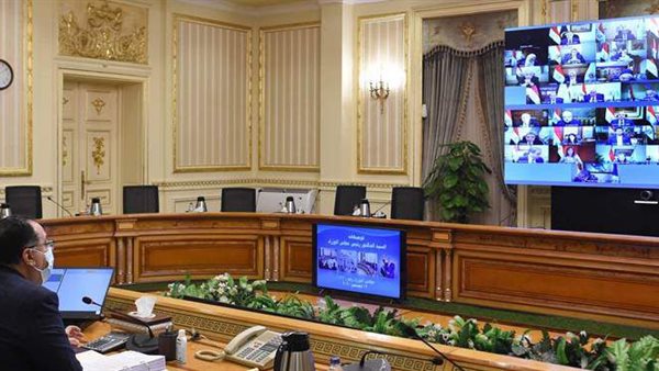 لمواجهة كورونا .. تعليمات جديدة من رئيس الوزراء بشأن أيام حضور الموظفين