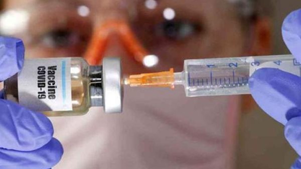 أربكت وحيرت الأطباء.. أولى دفعات لقاح كورونا تكشف مفاجأة غير متوقعة 