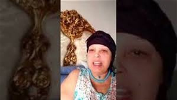 بعد شائعة وفاتها.. ظهور صادم لفيفي عبده من غرفتها | فيديو