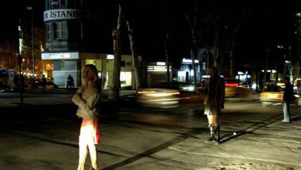 لم اتمكن من الوفاء بواجباتي .. اعترافات صادمة لعاطل بتقديم زوجته في سوق المتعة