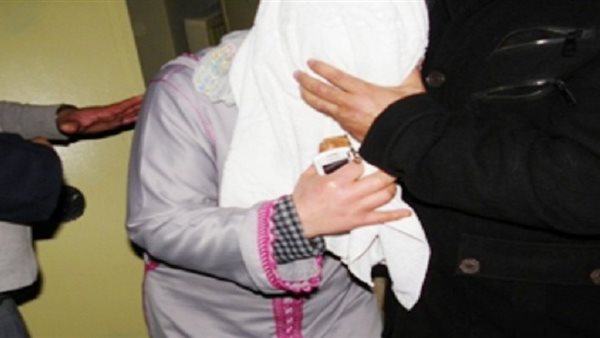 جوزي باع شرفي وشيخ في البلد قالي مش حرام .. اعترافات صادمة لسيدة بالبحيرة