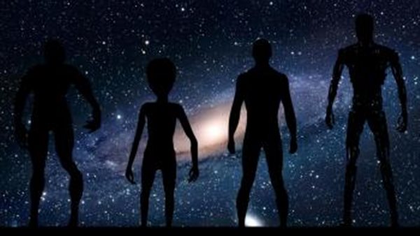 جدل كبير وتفاصيل مثيرة .. علماء يتلقون رسالة من فضائيين