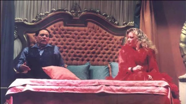 حينما توفي مصطفى متولي وصرخت رغدة في وجه عادل إمام.. حكايات مثيرة عن مسرحية 